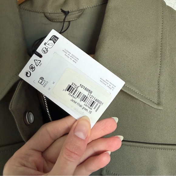 & Other Stories Oversized Drawstring Utility Jacket - Picture 7 of 10